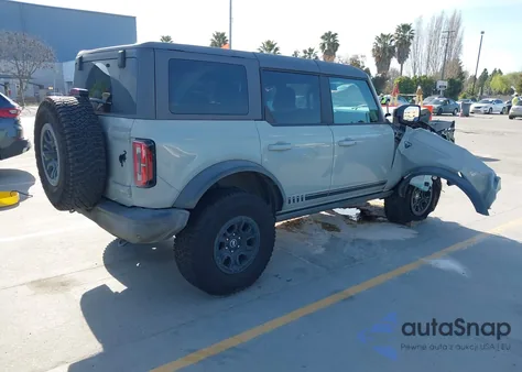 2021 Ford Bronco First Edition z USA, uszkodzony, nr VIN 1FMEE5EP0MLA42212